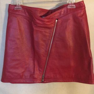 Wilsons Leather Red Diagonal Zipper Mini Skirt